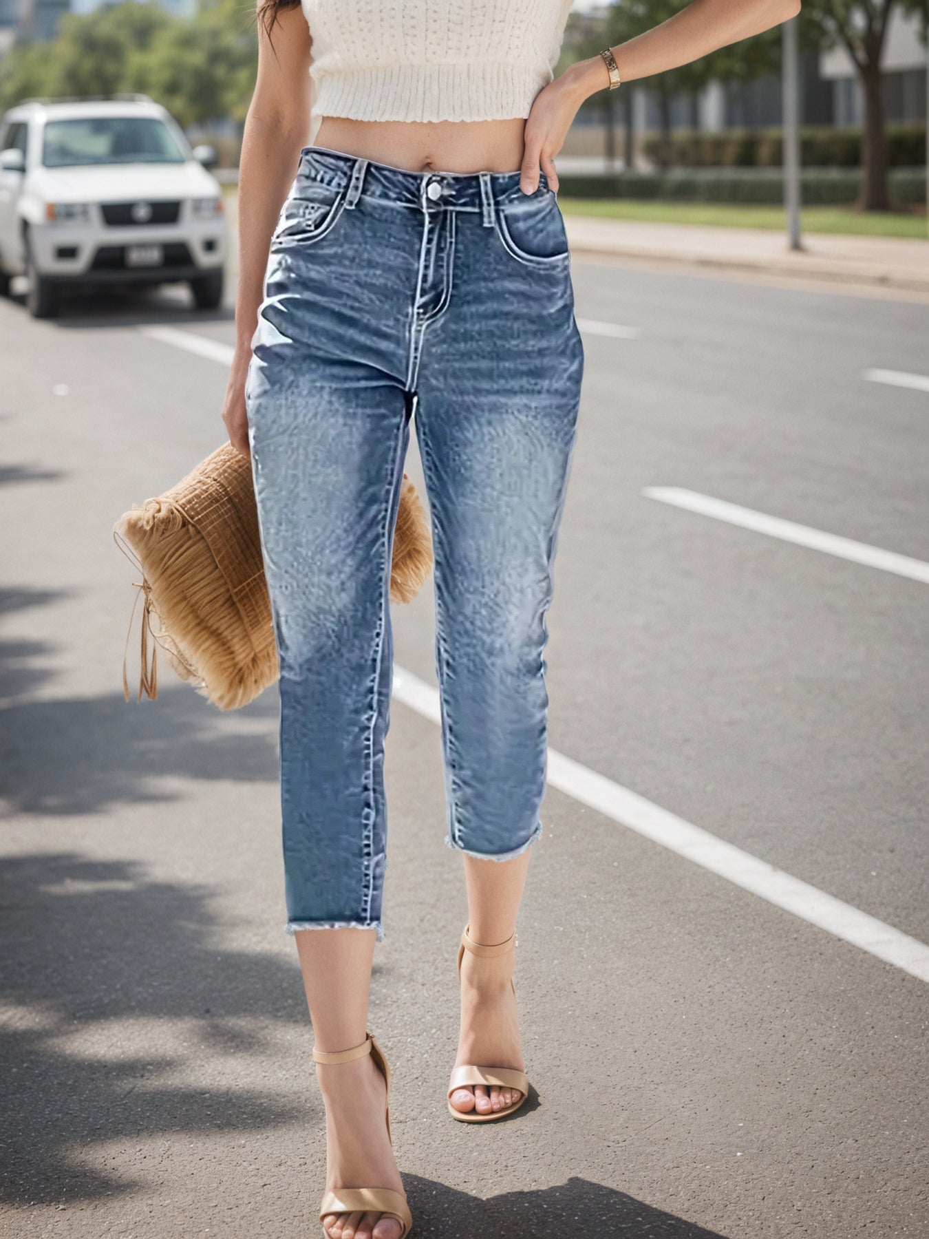 Women's Cropped Jeans