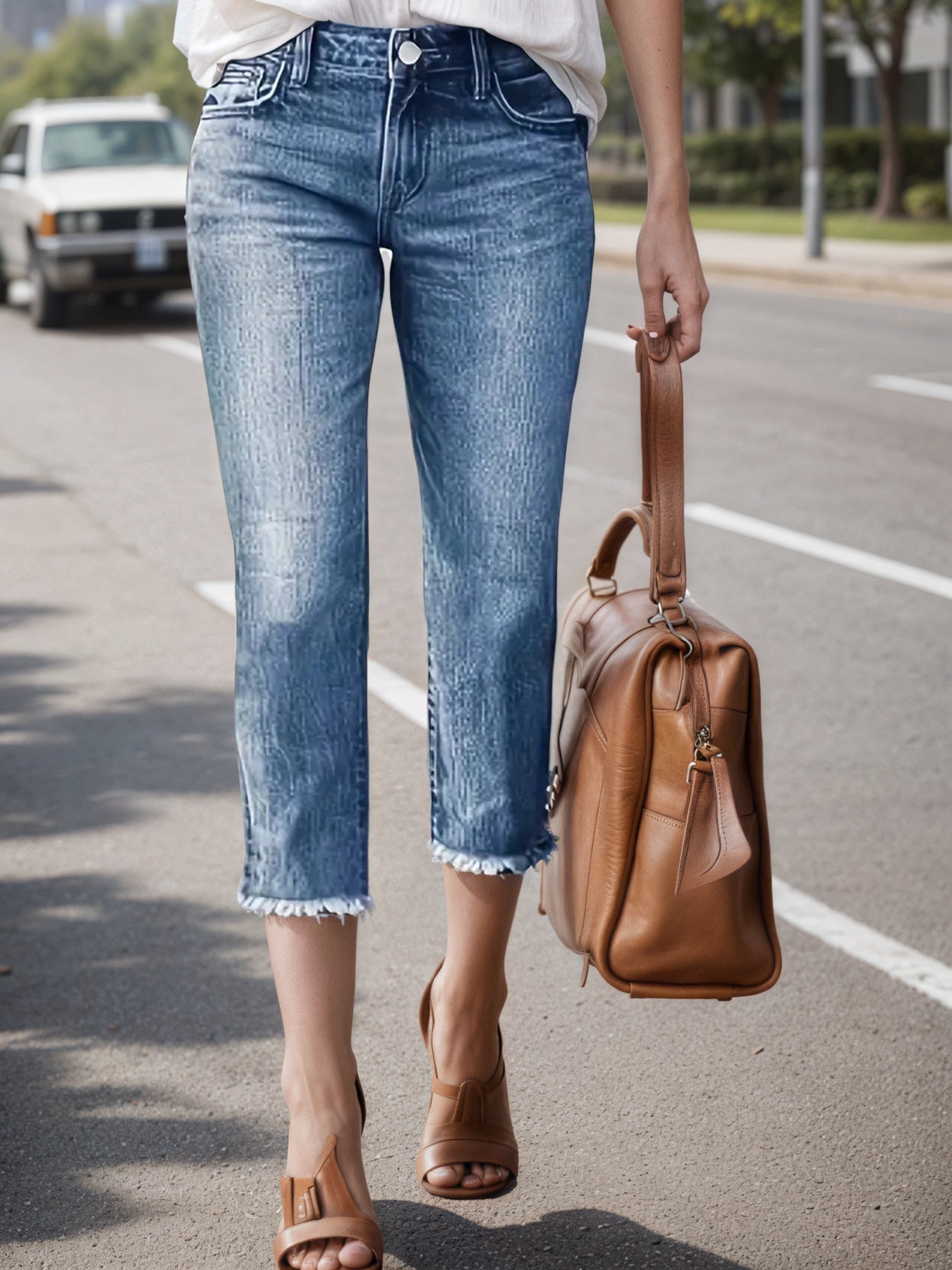 Women's Cropped Jeans